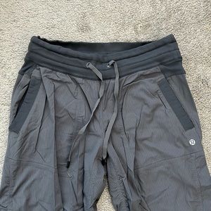 lululemon unlined Studio Pant (gray)